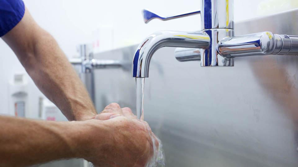 Newsroom washing hands hospital theatre